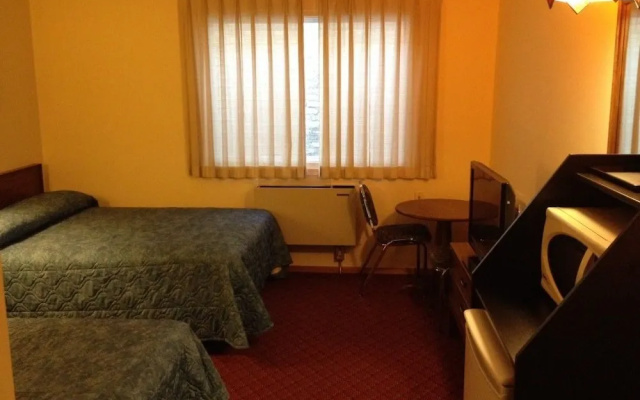 Royal Hotel