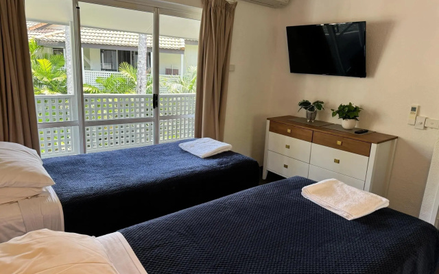 Reef Resort Villas Port Douglas – Guest Rooms – Port Douglas