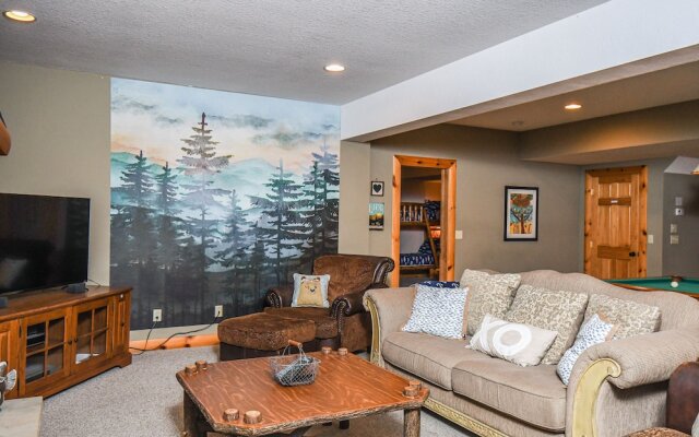 Peak of Perfection 5 Bedroom House