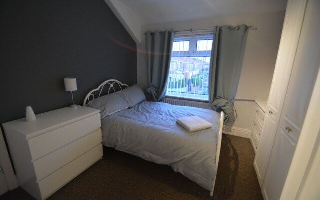 65 Tynedale Avenue - Holiday Home
