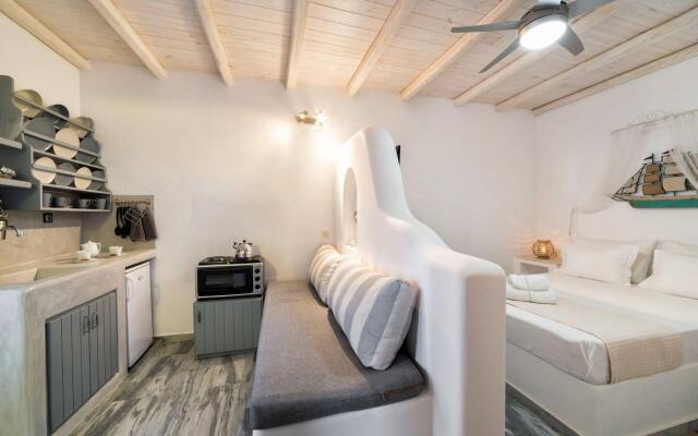 Blue Waves Suites & Apartments To Kyma