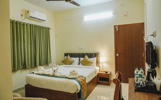 Merry Inn Luxe Suites Near KIAL