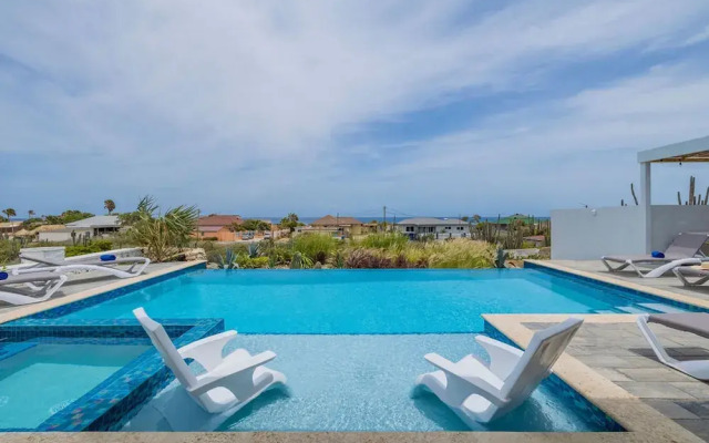 New Ocean View Infinity Pool Steps 2 Babybeach