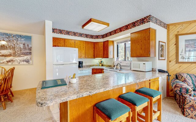 Pine Ridge Condominiums