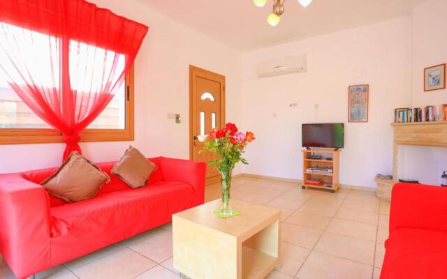 Villa Ira Finiki in Latchi