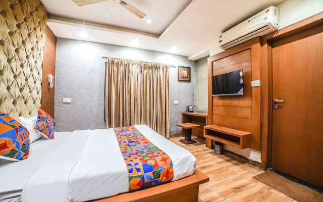 Fabhotel Johri Regency