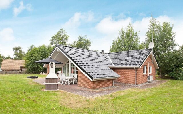 Beautiful Holiday Home in Gedser With Whirlpool