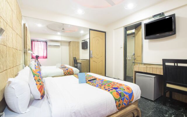 Fabhotel Sahar Garden