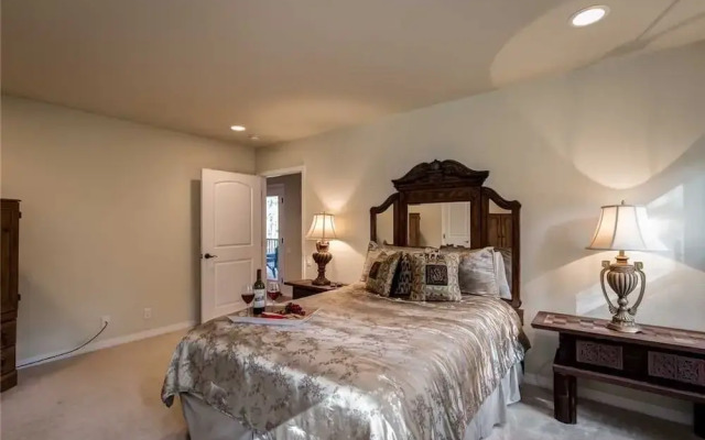 Eagles Rest - Four Bedroom Cabin