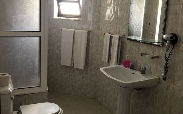 Quartos e Apartamentos Atalaia