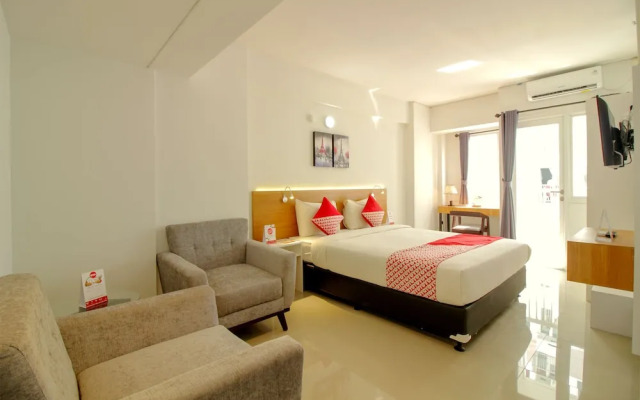 OYO Flagship 1260 Sentraland Karawang
