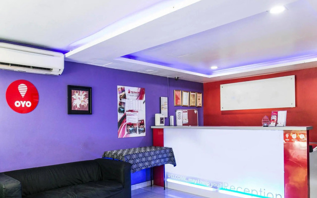 Capital O 90726 V Hotel