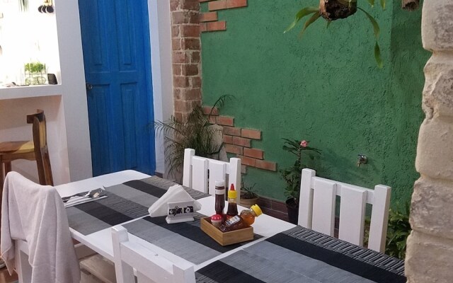 Hostal Escobar 206