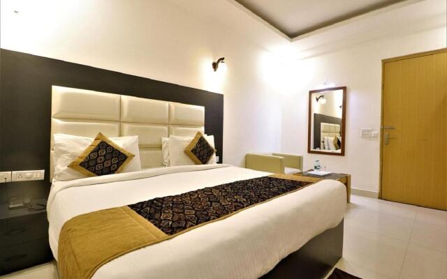 Hotel Jindal Palace