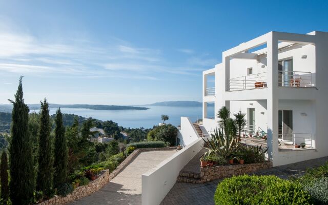 Jeannine's Villa