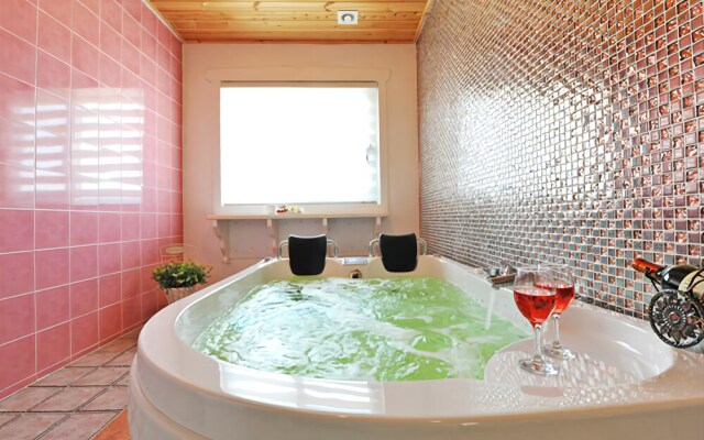 Gyeongju Insta Spa Pension
