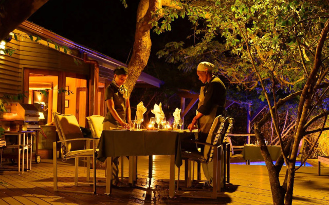 Bushwillow Collection