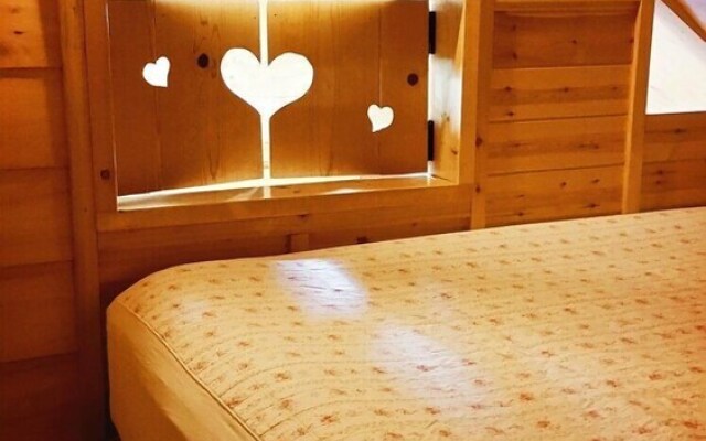 Smallloghouse