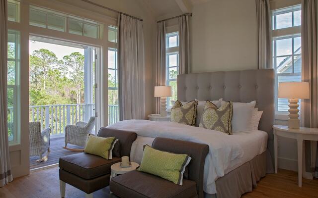 Oyster's Pearl by Exclusive 30A