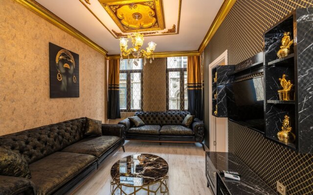 Sam Diamond Residence