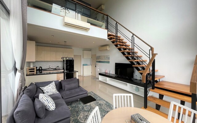 Deluxe apartment at Icon Park Condo