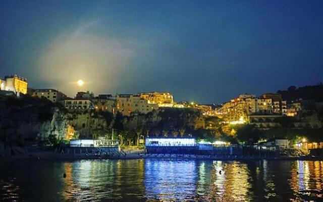 A 300 passi dal mare