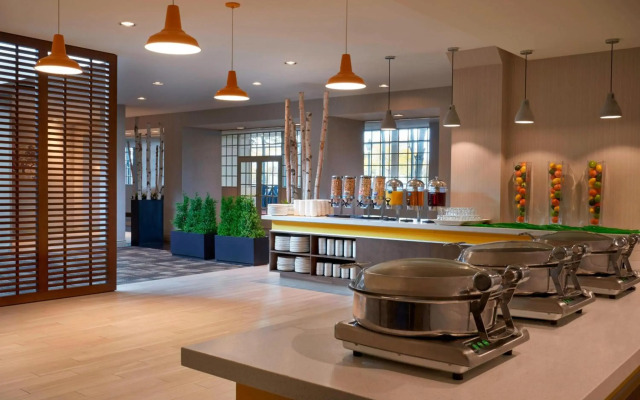 Delta Hotels by Marriott Toronto Airport & Conference Centre