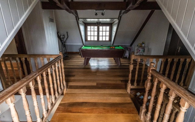 Magnifique villa avec cheminée au tevelave