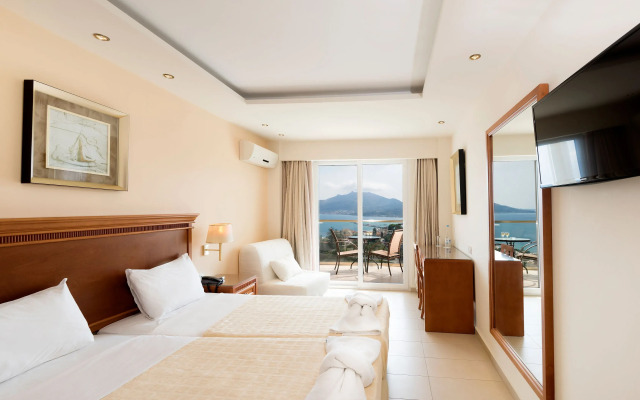 Avalon Palace Hotel