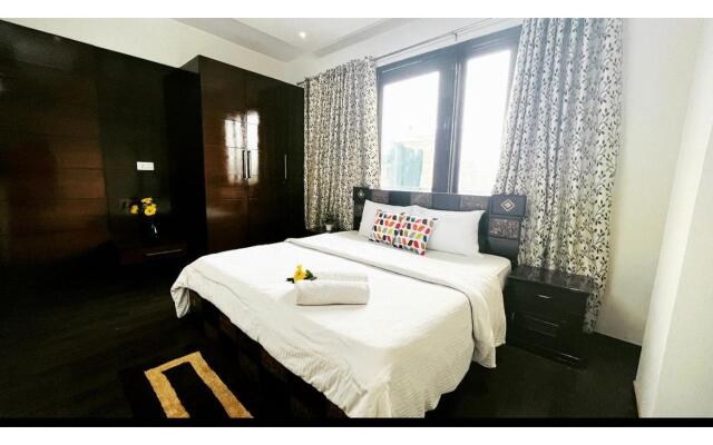 Bluo 1Bhk Defence Colony Mkt - Balcony, Parking