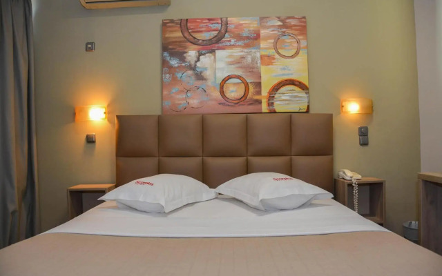 Scorpios Hotel