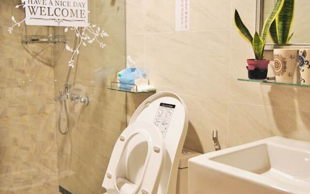 Forest Deer Black Tea Homestay