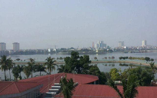 Quang Ba Trade Union Hotel