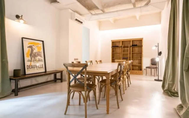 The Deauville Majestic 1 Bedroom in Chueca