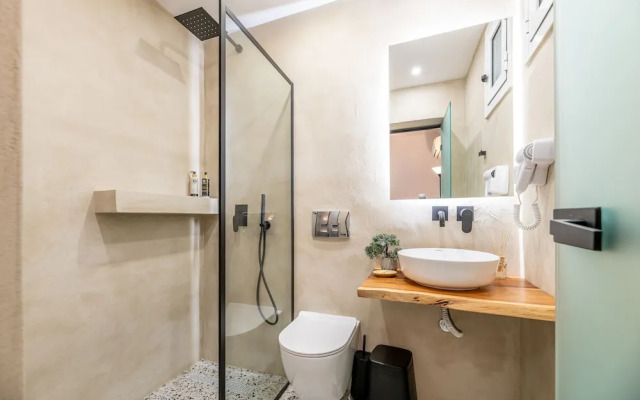 Mouria Studios & Apartments