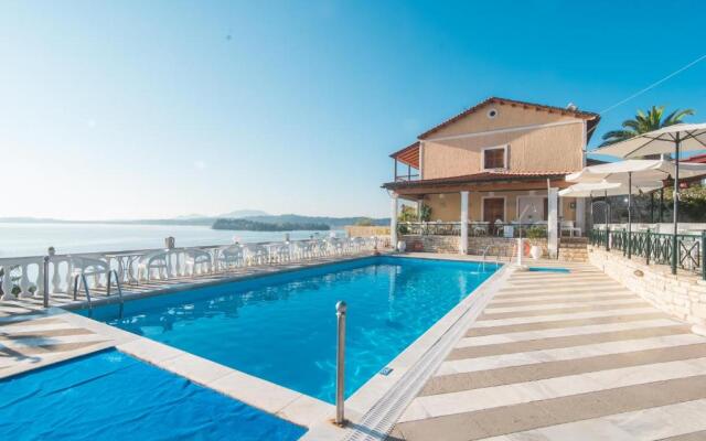 Kommeno Bay Apartments