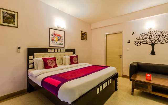OYO Flagship Noida Golf Course