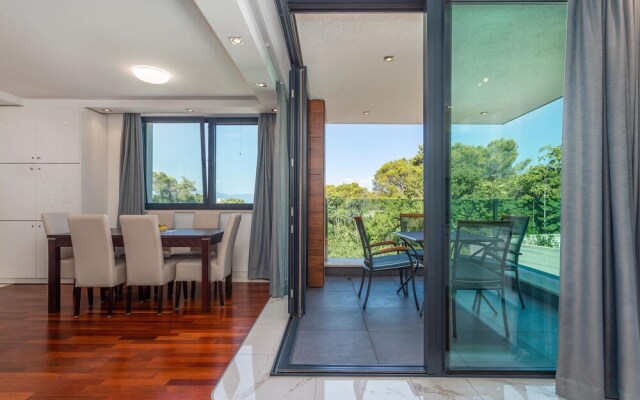 Awesome Home in Malinska With Wifi and 2 Bedrooms
