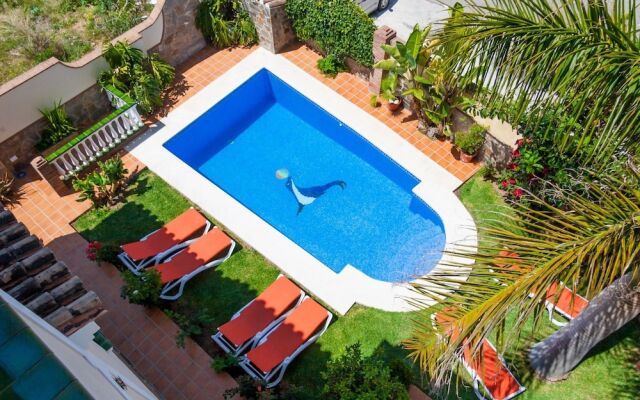 Villa Karina Canovas Nerja