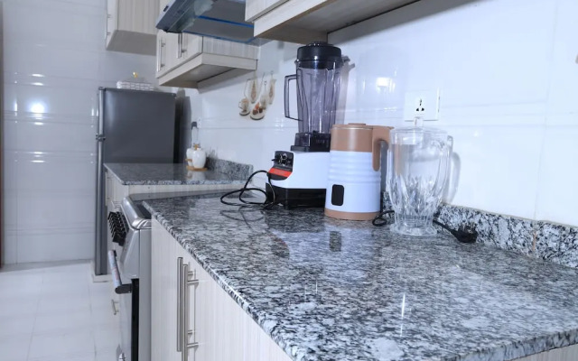 PrimeNest - 3 bedroom Apartment