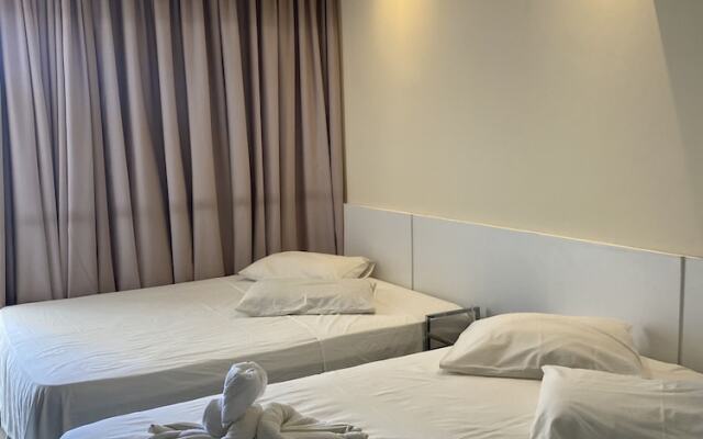 Manawa Beach Flat by All