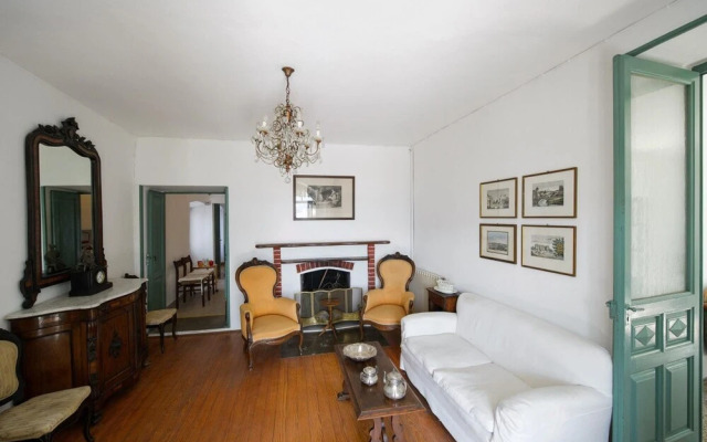 Il Motto Villa With big Garden and Lake View