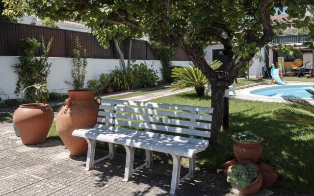 Sesimbra Stylish Villa by Homing