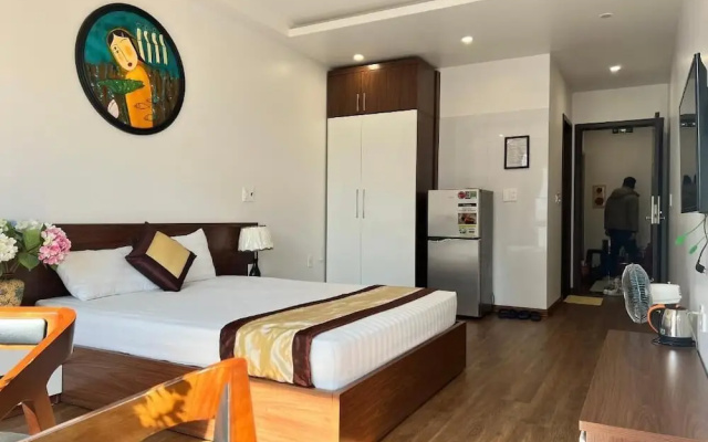 Au79 Hotel & Apartment