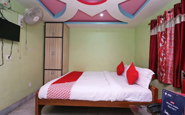 OYO 16627 Xpress Inn