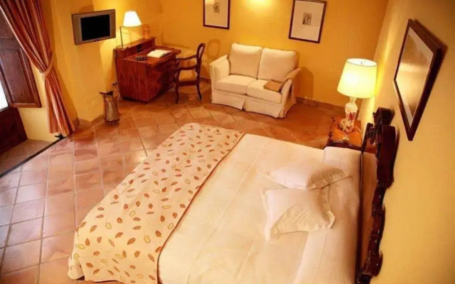 Petit Hotel Alaro
