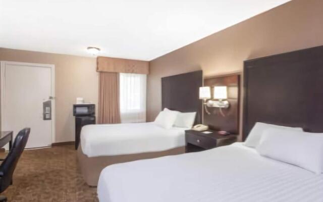 Ramada by Wyndham Fresno North