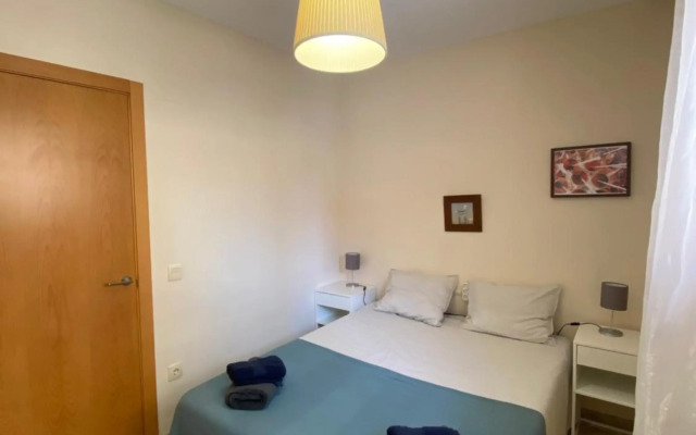 Central 2 bedrooms apartment with patio