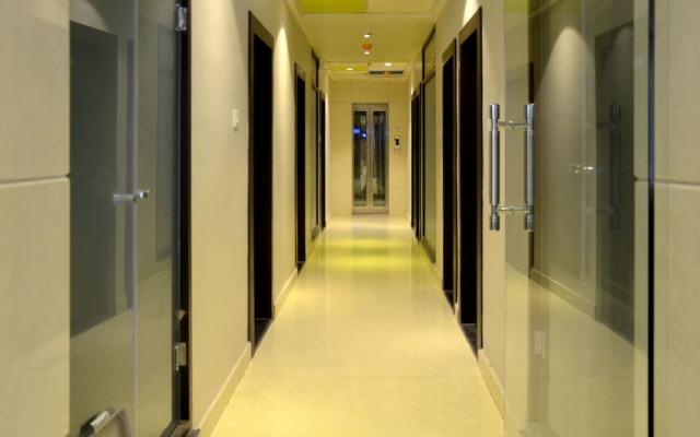 OYO 7044 Hotel Megha