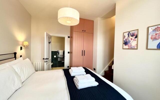 Redland Suites - Apartment 6